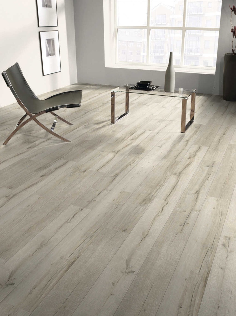 Kaindl V-Groove Bari 7mm - Room View